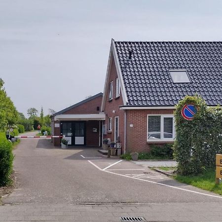 Het Dobbertje, Charmant Houten Huisje Sint Maartensvlotbrug Eksteriør billede