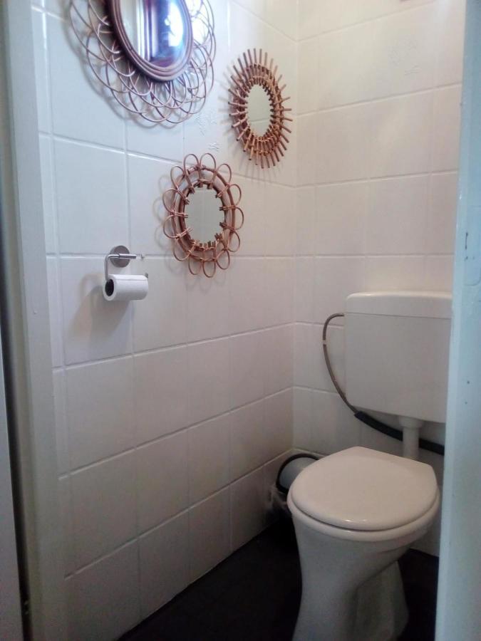 Het Dobbertje, Charmant Houten Huisje Sint Maartensvlotbrug Eksteriør billede